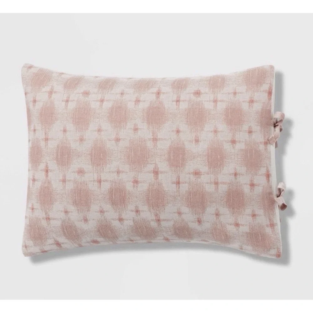 NEW King Yarn Dye Ikat Duvet Cover and Sham Set Ivory/Mauve - Threshold